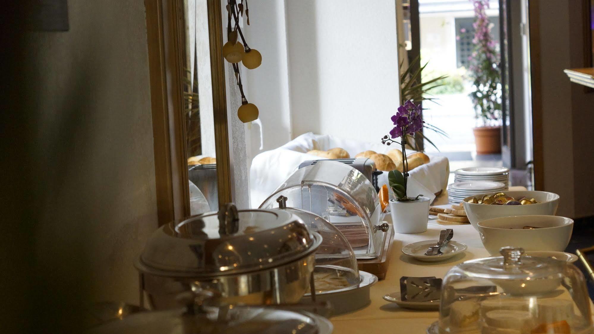 Hotel Reutlinger Hof 로이틀링겐 외부 사진